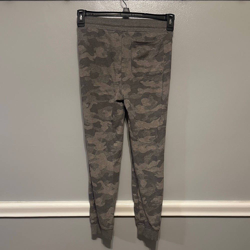 Old Navy Camo Joggers for Kids - Gray - Picture 6 of 8